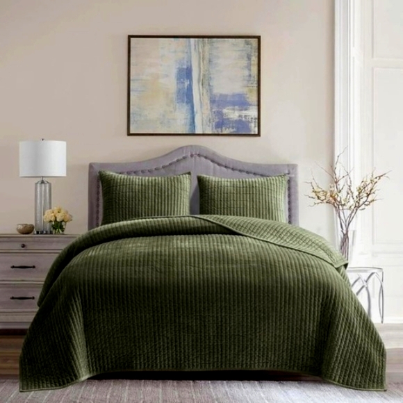 King Size Bed Army Green Striped Velvet Quilted Coverlet Bedspread Shams Set New - Picture 8 of 16
